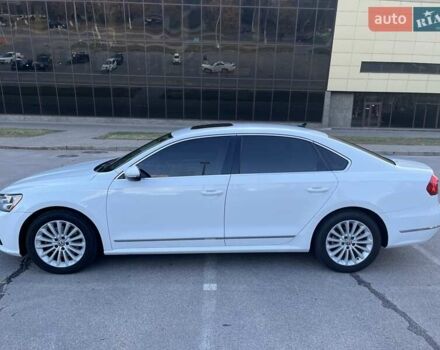 Білий Фольксваген Пассат, об'ємом двигуна 1.8 л та пробігом 118 тис. км за 13300 $, фото 3 на Automoto.ua