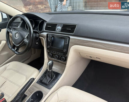 Белый Фольксваген Пассат, объемом двигателя 0 л и пробегом 247 тыс. км за 8300 $, фото 8 на Automoto.ua