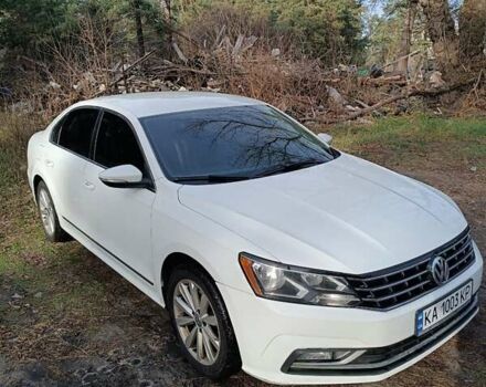 Белый Фольксваген Пассат, объемом двигателя 1.78 л и пробегом 175 тыс. км за 11800 $, фото 6 на Automoto.ua