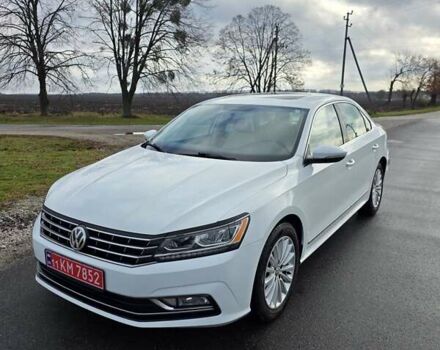 Белый Фольксваген Пассат, объемом двигателя 1.8 л и пробегом 146 тыс. км за 11300 $, фото 2 на Automoto.ua