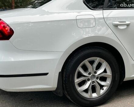 Білий Фольксваген Пассат, об'ємом двигуна 1.8 л та пробігом 162 тис. км за 12940 $, фото 7 на Automoto.ua