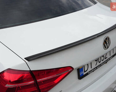 Білий Фольксваген Пассат, об'ємом двигуна 1.8 л та пробігом 204 тис. км за 12000 $, фото 24 на Automoto.ua