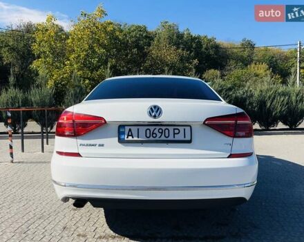 Белый Фольксваген Пассат, объемом двигателя 1.8 л и пробегом 113 тыс. км за 12000 $, фото 3 на Automoto.ua