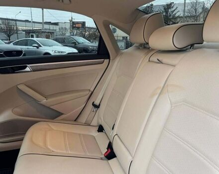 Білий Фольксваген Пассат, об'ємом двигуна 1.8 л та пробігом 119 тис. км за 14000 $, фото 21 на Automoto.ua