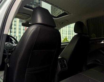 Білий Фольксваген Пассат, об'ємом двигуна 1.8 л та пробігом 107 тис. км за 13400 $, фото 13 на Automoto.ua