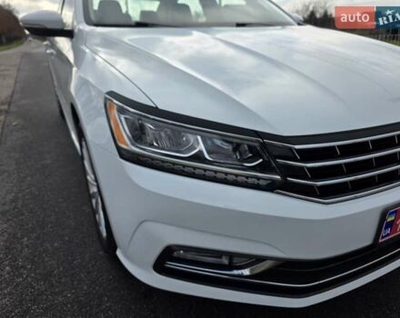 Белый Фольксваген Пассат, объемом двигателя 1.8 л и пробегом 146 тыс. км за 11300 $, фото 4 на Automoto.ua