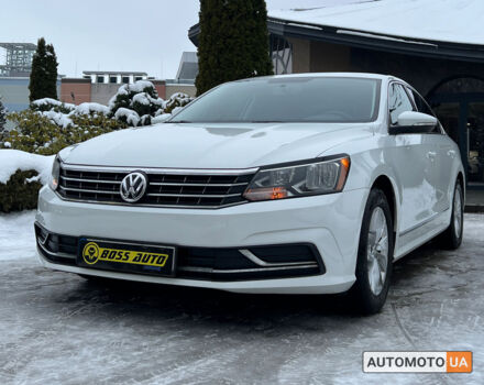 Белый Фольксваген Пассат, объемом двигателя 1.8 л и пробегом 118 тыс. км за 13700 $, фото 2 на Automoto.ua