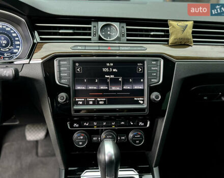 Білий Фольксваген Пассат, об'ємом двигуна 1.4 л та пробігом 248 тис. км за 14500 $, фото 29 на Automoto.ua