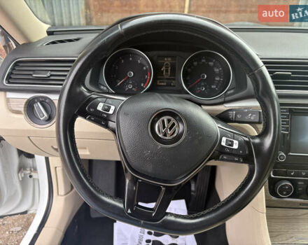 Белый Фольксваген Пассат, объемом двигателя 0 л и пробегом 247 тыс. км за 8300 $, фото 10 на Automoto.ua