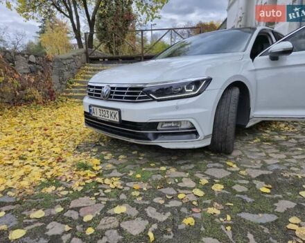 Белый Фольксваген Пассат, объемом двигателя 1.8 л и пробегом 255 тыс. км за 18200 $, фото 1 на Automoto.ua