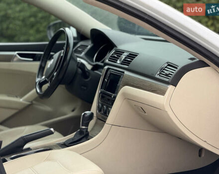 Белый Фольксваген Пассат, объемом двигателя 1.8 л и пробегом 233 тыс. км за 11900 $, фото 31 на Automoto.ua