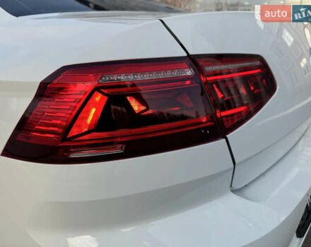 Фольксваген Пассат 2016 в Одессе на Automoto.ua Белый Фольксваген Пассат, объемом двигателя 1.4 л и пробегом 235 тыс. км за 17500 $, фото 7 на Automoto.ua