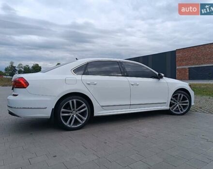 Белый Фольксваген Пассат, объемом двигателя 1.8 л и пробегом 161 тыс. км за 13499 $, фото 11 на Automoto.ua