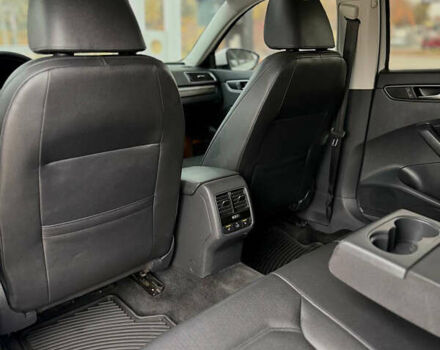 Белый Фольксваген Пассат, объемом двигателя 1.8 л и пробегом 165 тыс. км за 12299 $, фото 12 на Automoto.ua