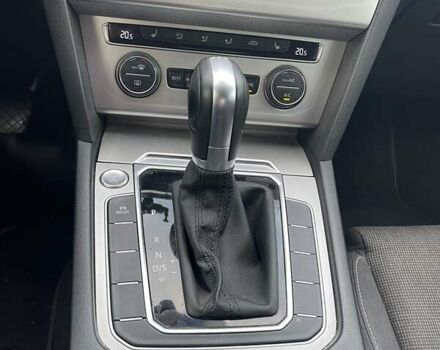 Белый Фольксваген Пассат, объемом двигателя 2 л и пробегом 175 тыс. км за 21500 $, фото 12 на Automoto.ua