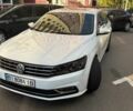 Белый Фольксваген Пассат, объемом двигателя 1.8 л и пробегом 180 тыс. км за 13000 $, фото 1 на Automoto.ua