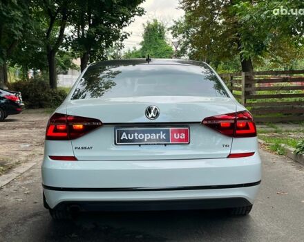 Білий Фольксваген Пассат, об'ємом двигуна 1.8 л та пробігом 162 тис. км за 12940 $, фото 8 на Automoto.ua