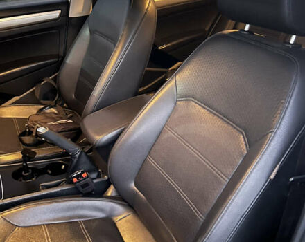 Белый Фольксваген Пассат, объемом двигателя 1.8 л и пробегом 137 тыс. км за 11900 $, фото 41 на Automoto.ua