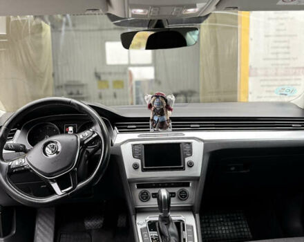 Белый Фольксваген Пассат, объемом двигателя 1.97 л и пробегом 260 тыс. км за 14500 $, фото 5 на Automoto.ua