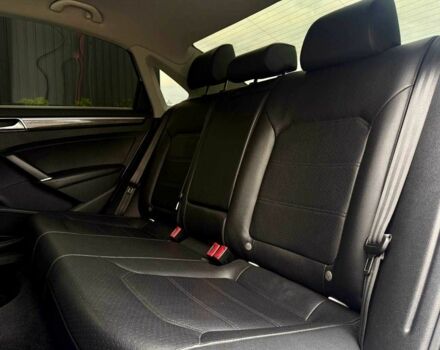 Білий Фольксваген Пассат, об'ємом двигуна 1.8 л та пробігом 107 тис. км за 13400 $, фото 14 на Automoto.ua