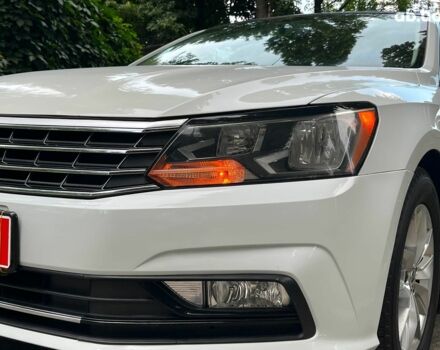 Білий Фольксваген Пассат, об'ємом двигуна 1.8 л та пробігом 162 тис. км за 12940 $, фото 3 на Automoto.ua