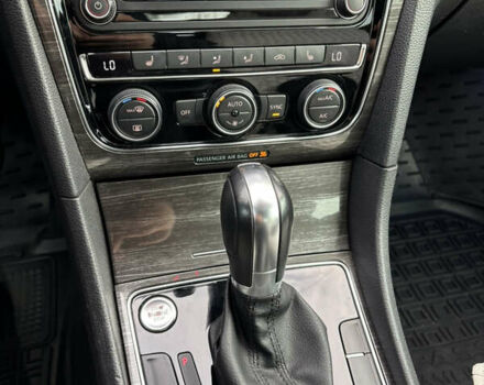 Белый Фольксваген Пассат, объемом двигателя 1.8 л и пробегом 174 тыс. км за 17300 $, фото 15 на Automoto.ua