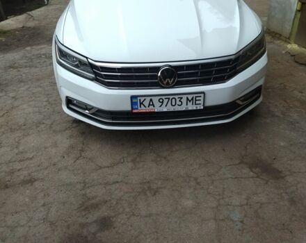 Белый Фольксваген Пассат, объемом двигателя 1.8 л и пробегом 168 тыс. км за 12700 $, фото 2 на Automoto.ua