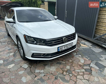 Белый Фольксваген Пассат, объемом двигателя 1.8 л и пробегом 36 тыс. км за 15500 $, фото 2 на Automoto.ua