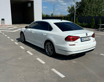 Белый Фольксваген Пассат, объемом двигателя 1.8 л и пробегом 170 тыс. км за 14700 $, фото 4 на Automoto.ua