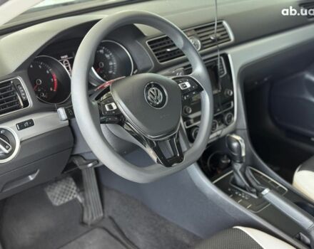 Белый Фольксваген Пассат, объемом двигателя 1.8 л и пробегом 107 тыс. км за 12790 $, фото 17 на Automoto.ua
