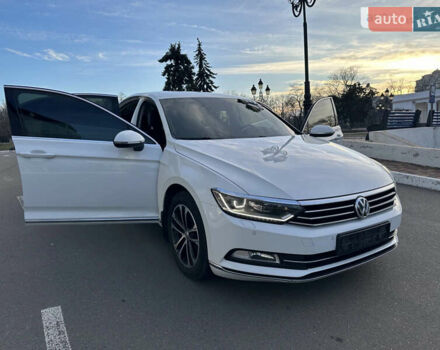 Фольксваген Пассат 2016 в Одессе на Automoto.ua Белый Фольксваген Пассат, объемом двигателя 1.4 л и пробегом 235 тыс. км за 17500 $, фото 27 на Automoto.ua