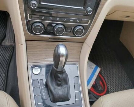 Білий Фольксваген Пассат, об'ємом двигуна 1.8 л та пробігом 101 тис. км за 13500 $, фото 42 на Automoto.ua