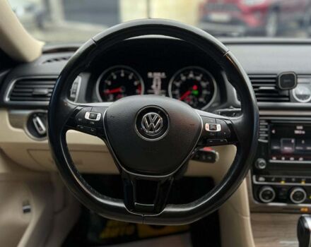 Білий Фольксваген Пассат, об'ємом двигуна 1.8 л та пробігом 119 тис. км за 14000 $, фото 11 на Automoto.ua