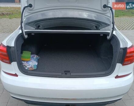 Белый Фольксваген Пассат, объемом двигателя 1.8 л и пробегом 161 тыс. км за 13499 $, фото 24 на Automoto.ua