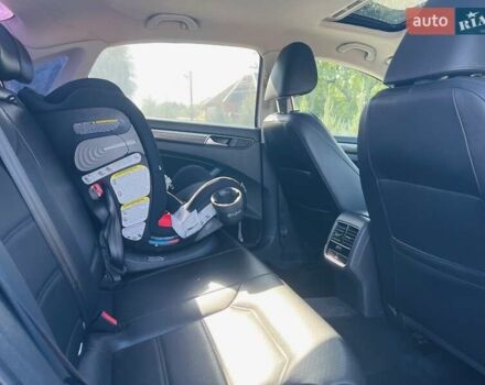 Белый Фольксваген Пассат, объемом двигателя 1.8 л и пробегом 113 тыс. км за 12000 $, фото 10 на Automoto.ua