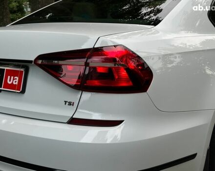 Білий Фольксваген Пассат, об'ємом двигуна 1.8 л та пробігом 162 тис. км за 12940 $, фото 10 на Automoto.ua