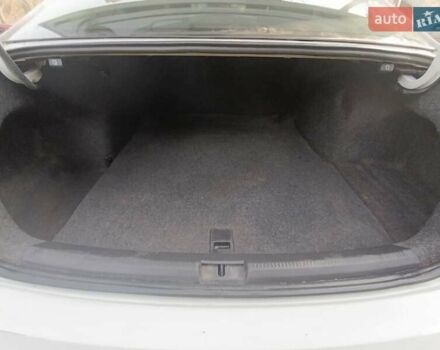 Белый Фольксваген Пассат, объемом двигателя 1.78 л и пробегом 175 тыс. км за 11800 $, фото 13 на Automoto.ua