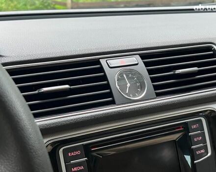 Білий Фольксваген Пассат, об'ємом двигуна 1.8 л та пробігом 162 тис. км за 12940 $, фото 21 на Automoto.ua