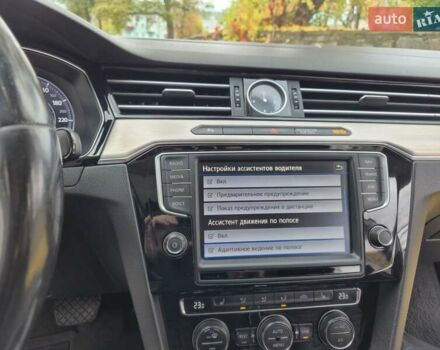 Белый Фольксваген Пассат, объемом двигателя 1.8 л и пробегом 255 тыс. км за 18200 $, фото 25 на Automoto.ua