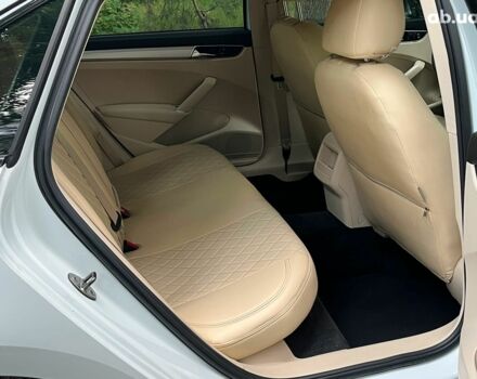 Білий Фольксваген Пассат, об'ємом двигуна 1.8 л та пробігом 162 тис. км за 12940 $, фото 24 на Automoto.ua