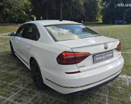 Белый Фольксваген Пассат, объемом двигателя 1.8 л и пробегом 80 тыс. км за 12000 $, фото 6 на Automoto.ua