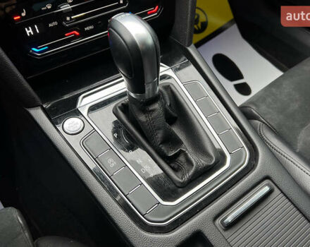 Белый Фольксваген Пассат, объемом двигателя 1.97 л и пробегом 196 тыс. км за 16990 $, фото 17 на Automoto.ua