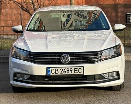 Белый Фольксваген Пассат, объемом двигателя 1.8 л и пробегом 220 тыс. км за 10500 $, фото 2 на Automoto.ua