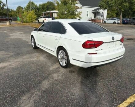 Білий Фольксваген Пассат, об'ємом двигуна 1.8 л та пробігом 77 тис. км за 2600 $, фото 4 на Automoto.ua