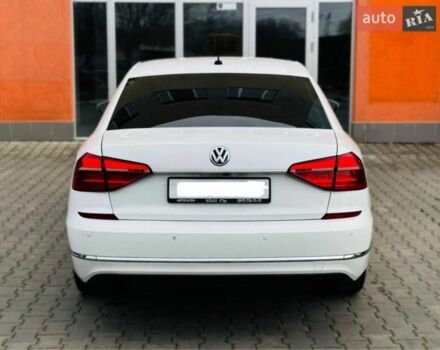 Белый Фольксваген Пассат, объемом двигателя 1.8 л и пробегом 224 тыс. км за 10000 $, фото 6 на Automoto.ua