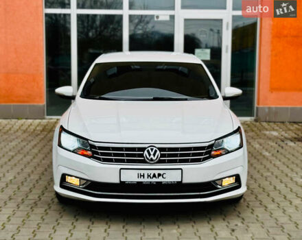 Белый Фольксваген Пассат, объемом двигателя 1.8 л и пробегом 205 тыс. км за 9100 $, фото 1 на Automoto.ua