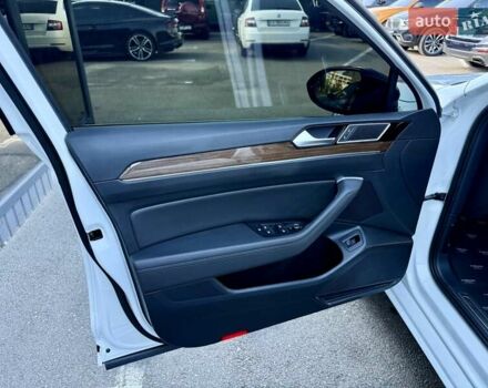 Білий Фольксваген Пассат, об'ємом двигуна 1.97 л та пробігом 174 тис. км за 21500 $, фото 27 на Automoto.ua