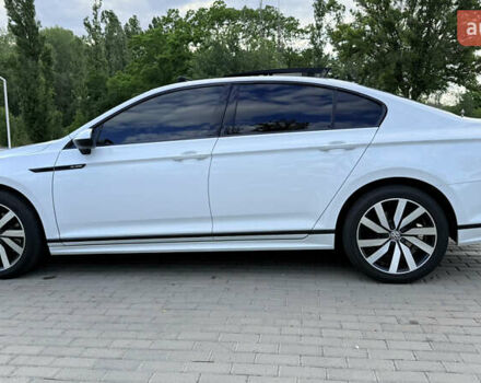 Белый Фольксваген Пассат, объемом двигателя 2 л и пробегом 138 тыс. км за 23900 $, фото 11 на Automoto.ua