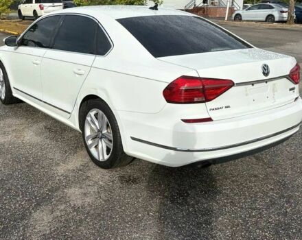 Белый Фольксваген Пассат, объемом двигателя 1.8 л и пробегом 71 тыс. км за 2600 $, фото 4 на Automoto.ua