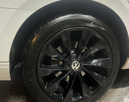 Фольксваген Пассат 2016 в Киеве на Automoto.ua Белый Фольксваген Пассат, объемом двигателя 1.97 л и пробегом 280 тыс. км за 14200 $, фото 9 на Automoto.ua